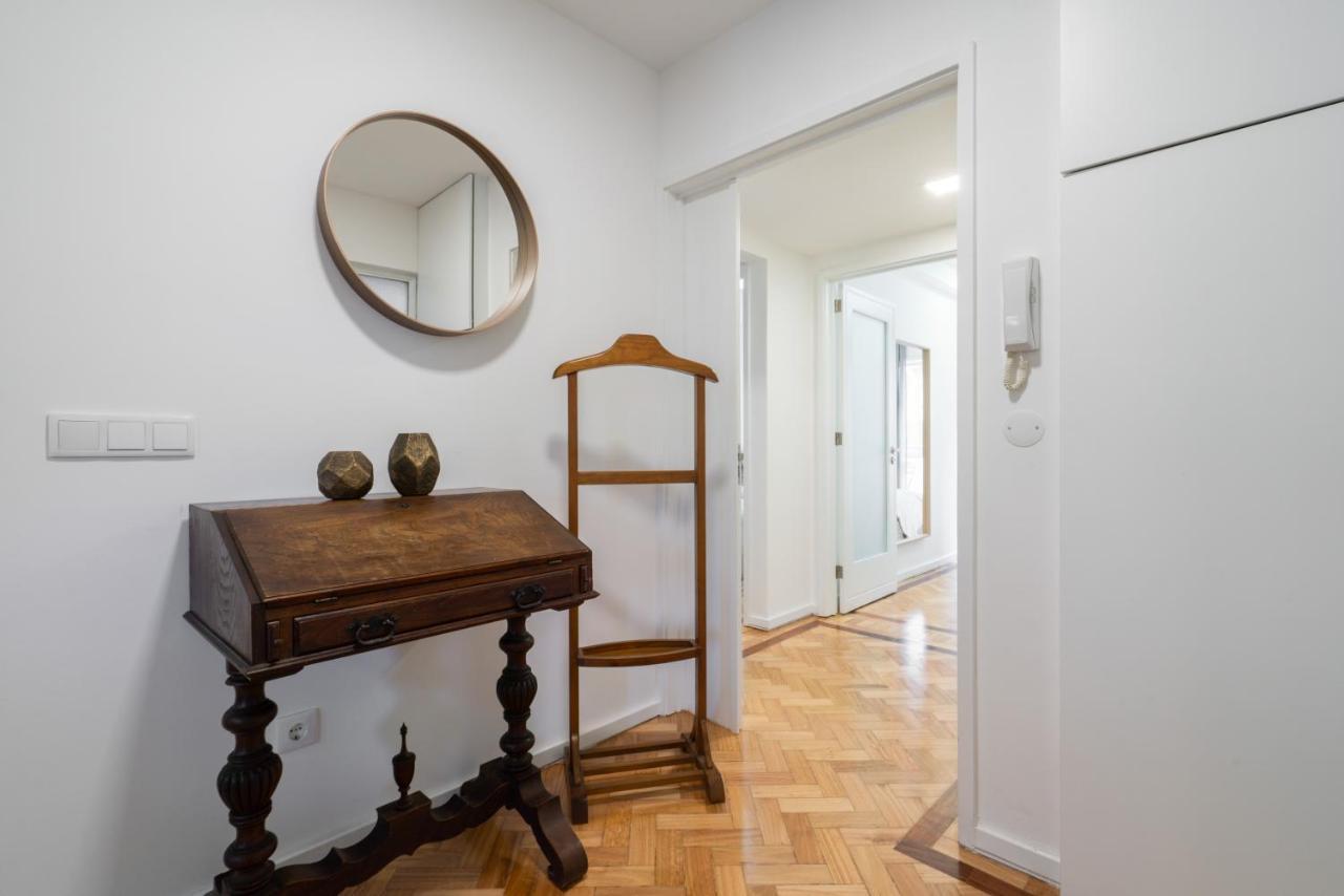 Apartment Host Wise - Spacious Fresh Flat W Terrace - Near Sea *