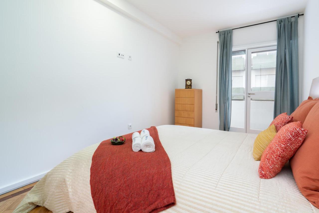Host Wise - Spacious Fresh Flat W Terrace - Near Sea Apartment
