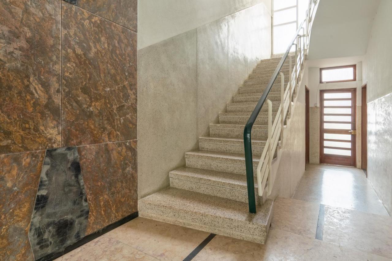 Apartment Host Wise - Spacious Fresh Flat W Terrace - Near Sea