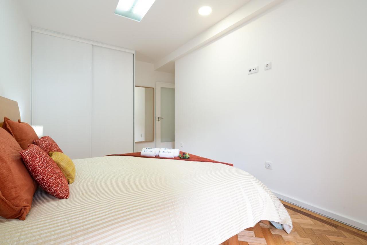 Apartment Host Wise - Spacious Fresh Flat W Terrace - Near Sea Espinho (Aveiro)