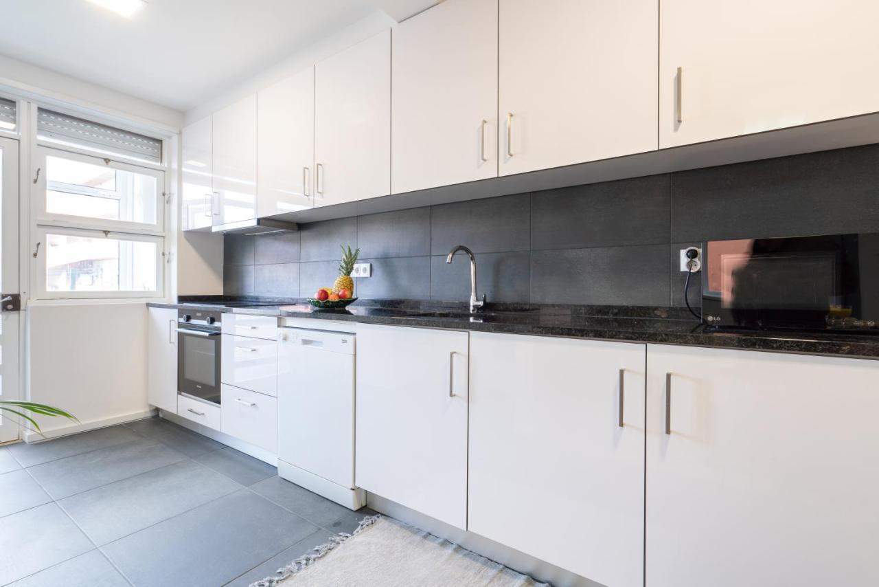 Host Wise - Spacious Fresh Flat W Terrace - Near Sea Apartment Espinho (Aveiro)
