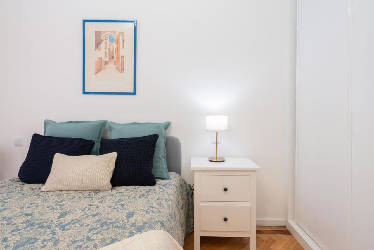 Host Wise - Spacious Fresh Flat W Terrace - Near Sea Apartment